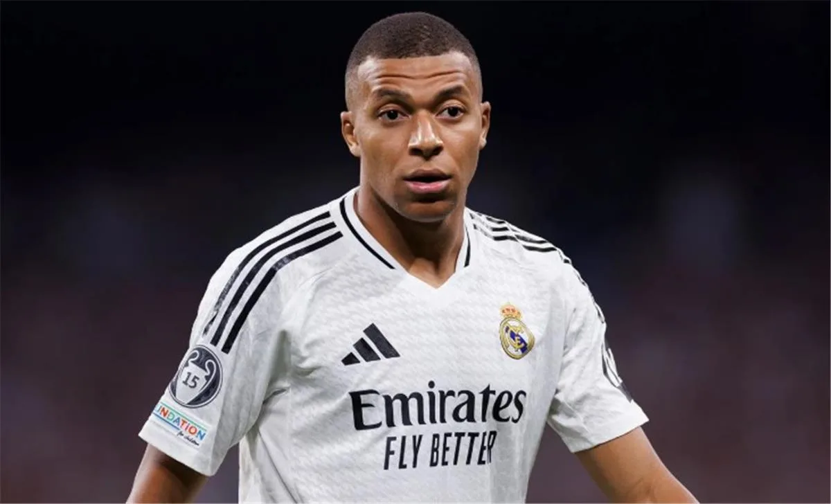تقارير: بيريز يتطلع إلى ضم مبابي وهالاند معاً في ريال مدريد تقارير: بيريز يتطلع إلى ضم مبابي وهالاند معاً في ريال مدريد