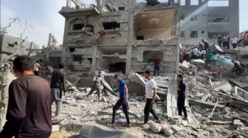 تقارير فلسطينية: 57 قتيلًا جراء غارات الاحتلال على أماكن مختلفة في غزة منذ صباح اليوم.
