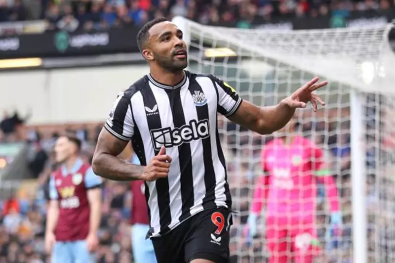 تقارير: لاعب نيوكاسل السابق ينجز اتفاقه مع فريقه الجديد تقارير: لاعب نيوكاسل السابق ينجز اتفاقه مع فريقه الجديد