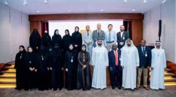 تقديم الجوائز للفائزين بجائزة “إبداع” في أبوظبي