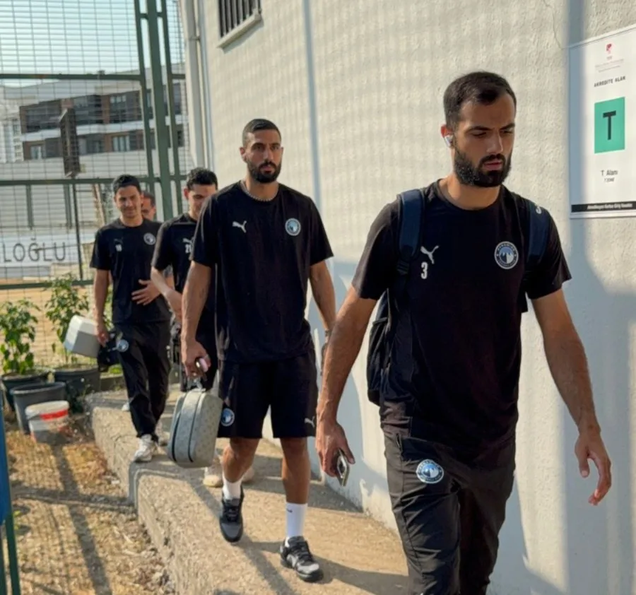 تكوين بيراميدز في مباراة ضد تراكتور الإيراني تكوين بيراميدز في مباراة ضد تراكتور الإيراني