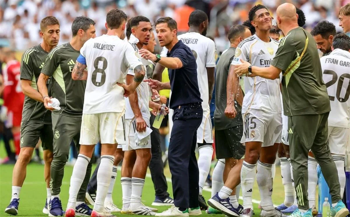 تنافس محتدم مبكر بين ريال مدريد ورابطة الليجا.. وتوجه نحو التصعيد تنافس محتدم مبكر بين ريال مدريد ورابطة الليجا.. وتوجه نحو التصعيد