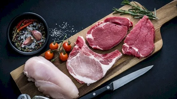تناول الدجاج قد يكون أكثر ضررًا لأمعائك مقارنة بلحم البقر.. دراسة جديدة تثير الجدل!