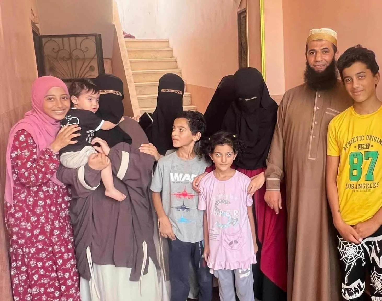 فاطمة تحقق المركز الخامس على مستوى الجمهورية في الثانوية الأزهرية بالشرقية: أدرس لغات وترجمة لأدرب الأجانب على حفظ القرآن. فاطمة تحقق المركز الخامس على مستوى الجمهورية في الثانوية الأزهرية بالشرقية: أدرس لغات وترجمة لأدرب الأجانب على حفظ القرآن.