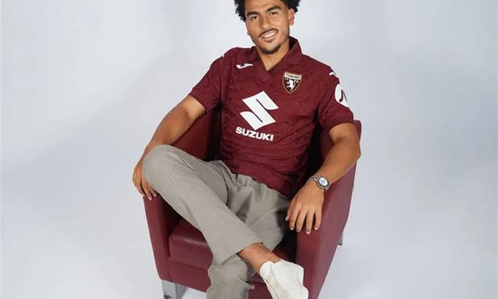 تورينو يوقع عقدًا مع اللاعب المغربي زكريا أبو خلال تورينو يوقع عقدًا مع اللاعب المغربي زكريا أبو خلال