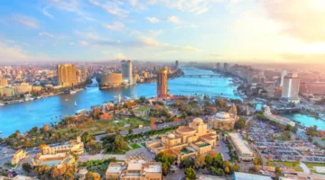 توقعات الطقس اليوم: انخفاض في درجات الحرارة مع ضباب ورياح قوية