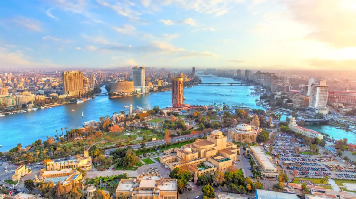 توقعات الطقس اليوم: انخفاض في درجات الحرارة مع ضباب ورياح قوية