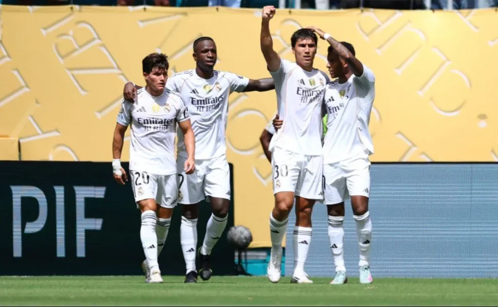 توقيت مباراة ريال مدريد مع باريس سان جيرمان والقنوات التي ستبثها في كأس العالم للأندية توقيت مباراة ريال مدريد مع باريس سان جيرمان والقنوات التي ستبثها في كأس العالم للأندية