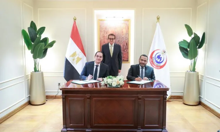 توقيع اتفاقية تعاون بين وزارة الصحة وشركة روش مصر لتحسين رعاية مرضى التصلب المتعدد توقيع اتفاقية تعاون بين وزارة الصحة وشركة روش مصر لتحسين رعاية مرضى التصلب المتعدد