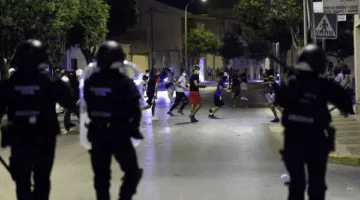 توقيف 8 أفراد على خلفية مواجهات بين اليمين المتطرف والمهاجرين في إسبانيا
