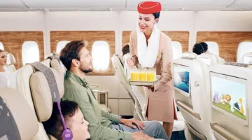 تيم كلارك: «طيران الإمارات» تضع معايير رفيعة للسفر.