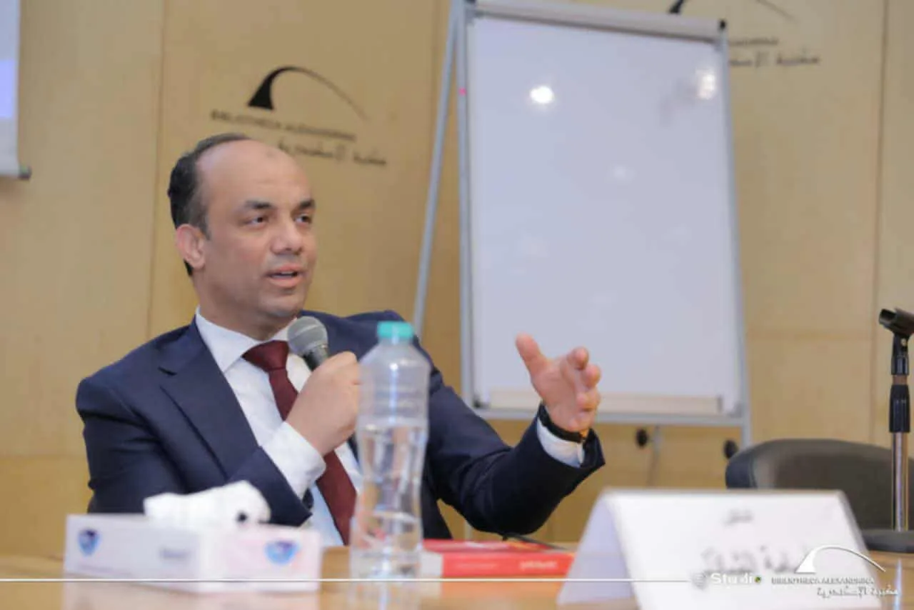 أسامة الشاذلي في مؤتمر بمكتبة الإسكندرية: يأجوج ومأجوج ظواهر طبيعية تهدد البشر وليس كائنات بشرية أسامة الشاذلي في مؤتمر بمكتبة الإسكندرية: يأجوج ومأجوج ظواهر طبيعية تهدد البشر وليس كائنات بشرية