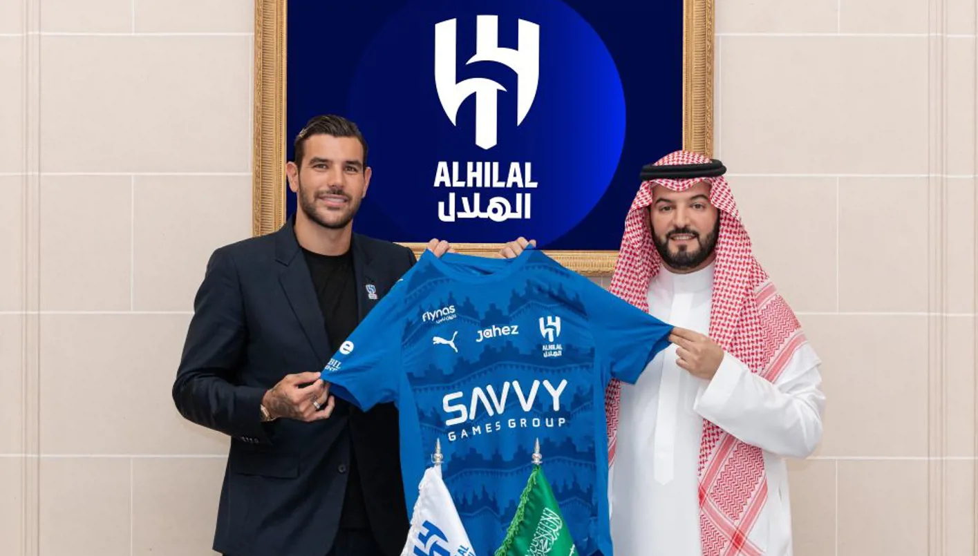 ثيو هيرنانديز في المقدمة… التشكيلة المثالية لأبرز نجوم الدوري السعودي.