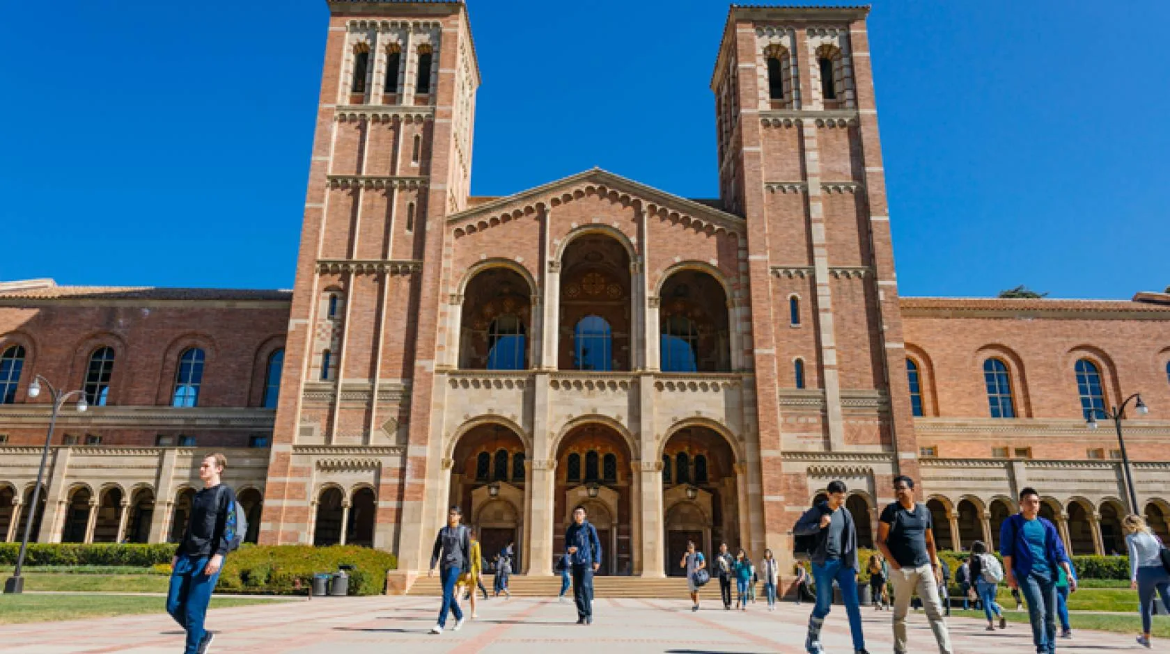 جامعة كاليفورنيا تتخلى عن كافة استثماراتها في صناديق التحوط