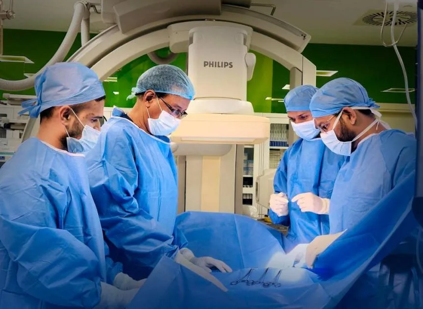 جراحة تعيد الأمل لشاب متأثر بتشوهات خطيرة في الكبد