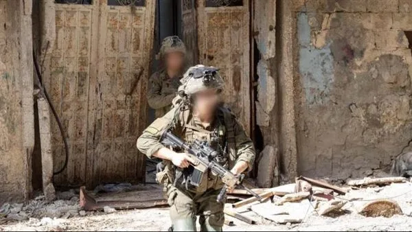 جرح 10 جنود إسرائيليين إثر انهيار مبنى نتيجة انفجار ذخيرة في غزة جرح 10 جنود إسرائيليين إثر انهيار مبنى نتيجة انفجار ذخيرة في غزة