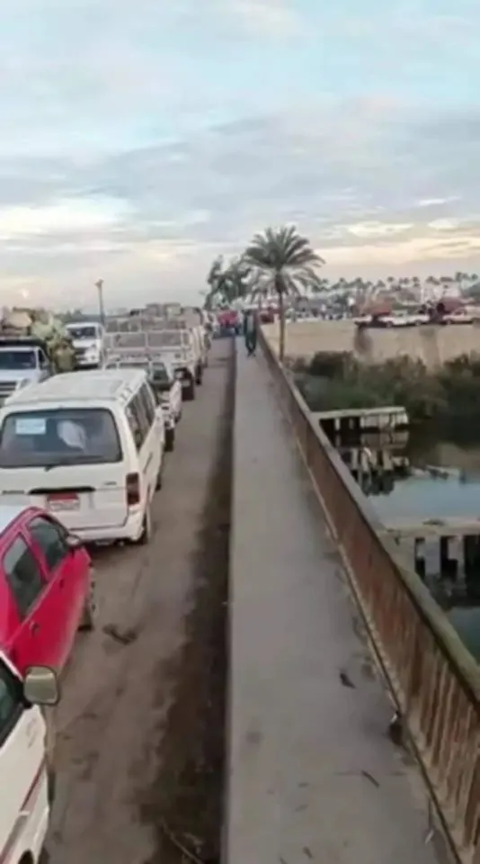 جسر ‘عبد’ في حوش عيسى بالبحيرة مهدد بالانهيار، وأهالي المنطقة يحذرون: يخدم 200 قرية ويهدد بكارثة