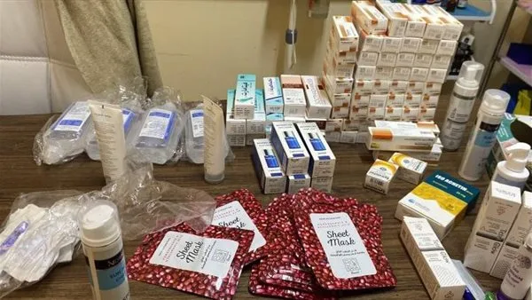 جمارك مطار برج العرب تنجح في إحباط محاولة تهريب أدوية بقيمة 2.5 مليون جنيه جمارك مطار برج العرب تنجح في إحباط محاولة تهريب أدوية بقيمة 2.5 مليون جنيه