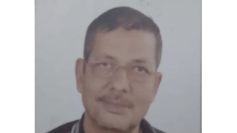 جمعتهما الحياة، ولم يفرقهما الموت: “محمود” يلحق بزوجته بعد 3 أيام من رحيلها جمعتهما الحياة، ولم يفرقهما الموت: “محمود” يلحق بزوجته بعد 3 أيام من رحيلها