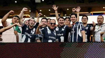 جو مكسيكي وتركيز مشترك: أجواء ما قبل لقاء بروسيا دورتموند ومونتيري (صور)