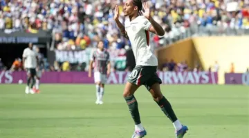 جواو بيدرو: أعتذر لنادي فلومينينسي، لكنني لاعب محترف.. ويجب أن نركز على النهائي.