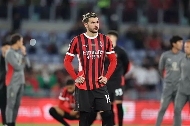“جوكر متجدد”.. كيف يعزز ثيو هيرنانديز استراتيجية الهلال؟ “جوكر متجدد”.. كيف يعزز ثيو هيرنانديز استراتيجية الهلال؟