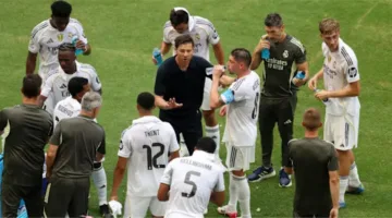 حارس ريال مدريد يراجع موقفه حول مستقبله مع النادي