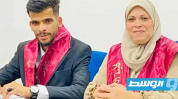 حدث استثنائي في طرابلس.. أم وطفلها يتخرجان معًا بمرتبة الشرف من كلية التربية البدنية