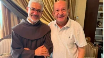 «حدثت معجزة».. بطرس دانيال يروي تفاصيل الساعات الأخيرة في حياة لطفي لبيب