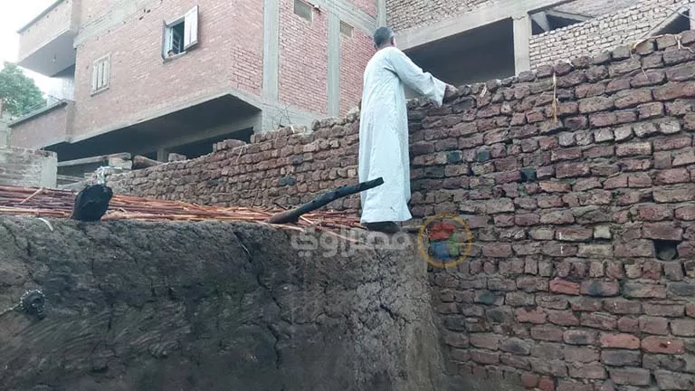 حرائق مجهولة الأسباب: سكان برخيل يتصدّون لللهب بالتكنولوجيا في سوهاج حرائق مجهولة الأسباب: سكان برخيل يتصدّون لللهب بالتكنولوجيا في سوهاج