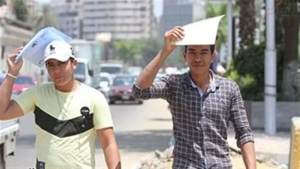 حرارة مرتفعة جدًا.. هيئة الأرصاد تنبه من حالة الطقس غدًا مع زيادة الرطوبة حرارة مرتفعة جدًا.. هيئة الأرصاد تنبه من حالة الطقس غدًا مع زيادة الرطوبة