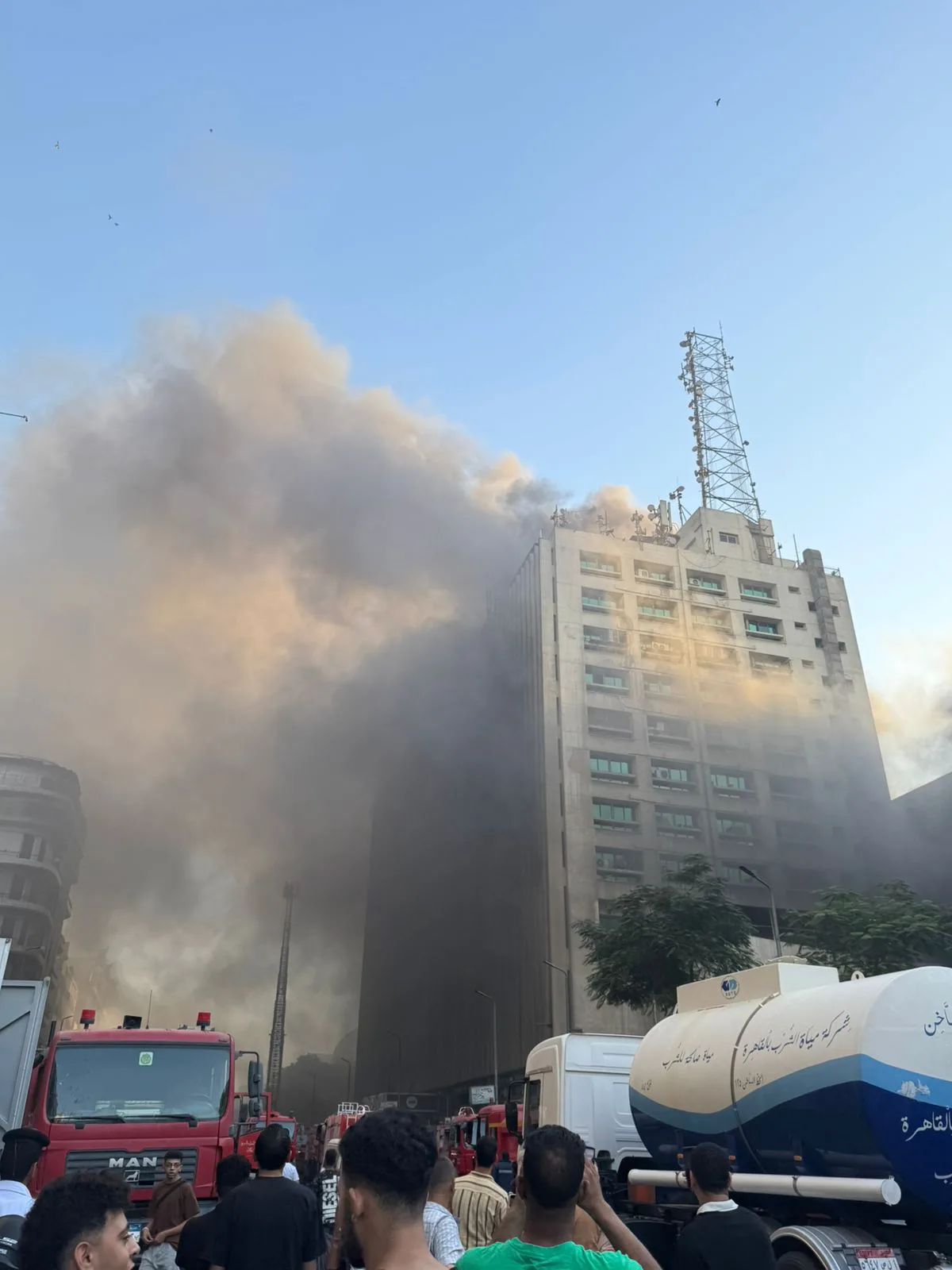 حريق في مركز اتصالات رئيسي بالقاهرة يتسبب في انقطاع الخدمة الهاتفية حريق في مركز اتصالات رئيسي بالقاهرة يتسبب في انقطاع الخدمة الهاتفية