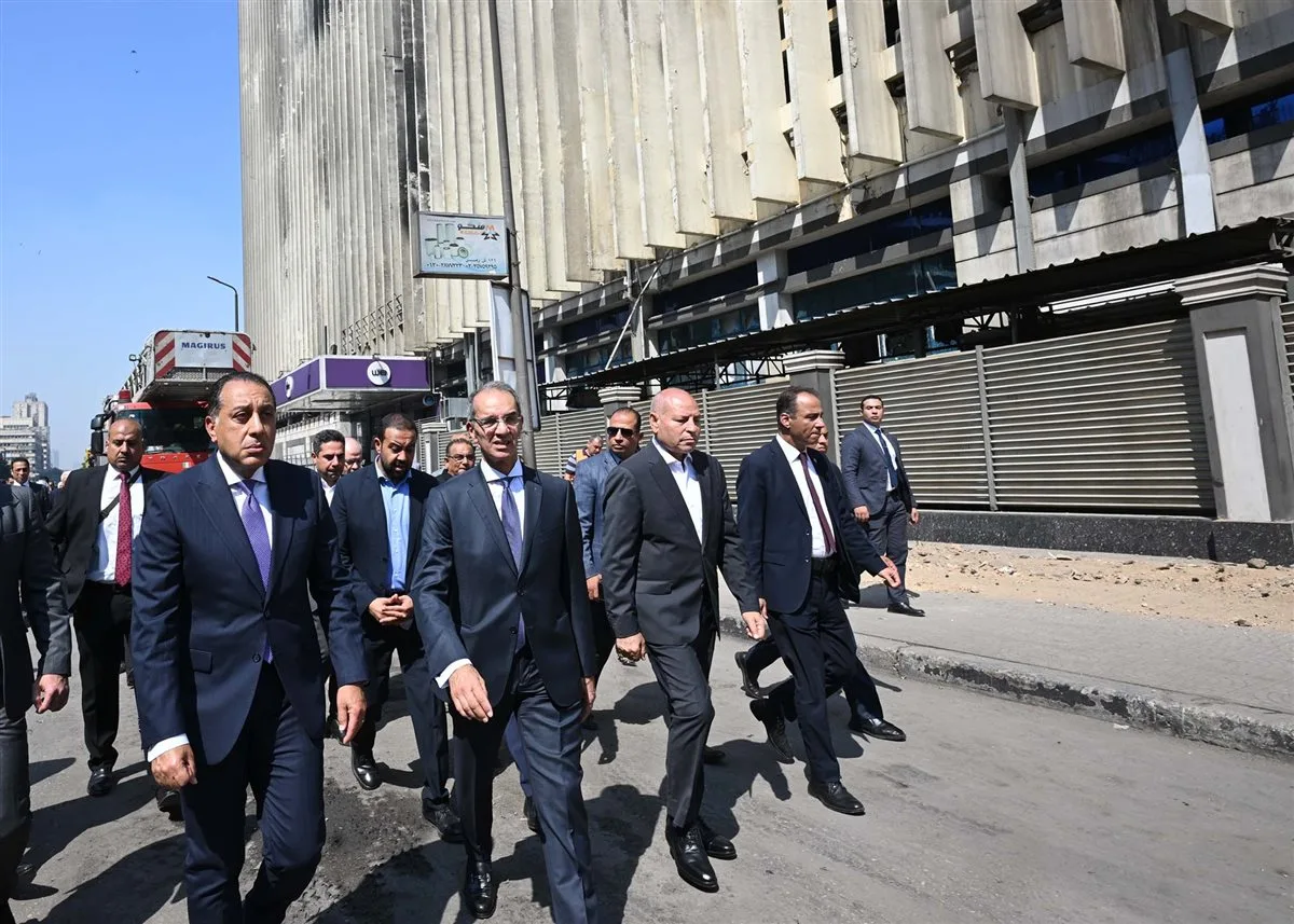 حريق مركز رمسيس: بدء تعويضات الاتصالات نتيجة الحادث وانقطاع الإنترنت حريق مركز رمسيس: بدء تعويضات الاتصالات نتيجة الحادث وانقطاع الإنترنت