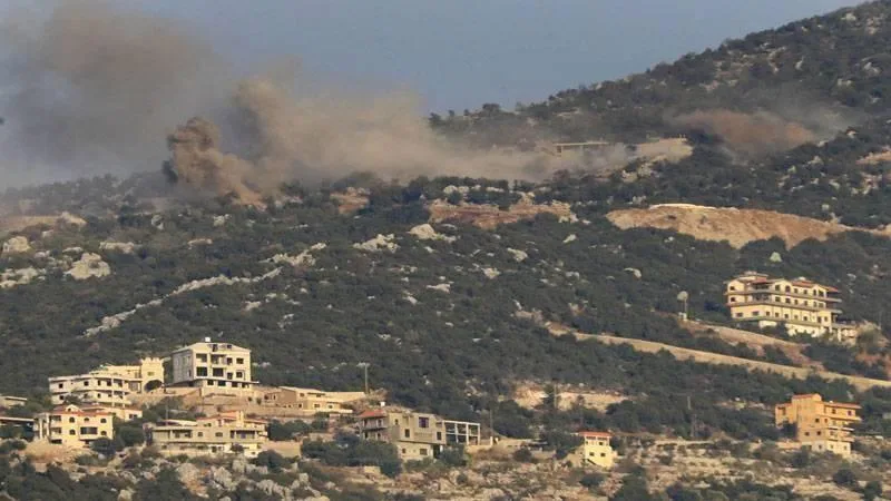 «حزب الله»: أي شخص يدعو لتسليم الأسلحة يعزز الأهداف الإسرائيلية. «حزب الله»: أي شخص يدعو لتسليم الأسلحة يعزز الأهداف الإسرائيلية.