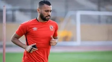 حسام عاشور.. ضجة الملايين تشتعل في غرفة ملابس الأهلي