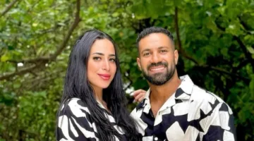 حسني عبد ربه يقضي إجازة رومانسية مع زوجته في إندونيسيا