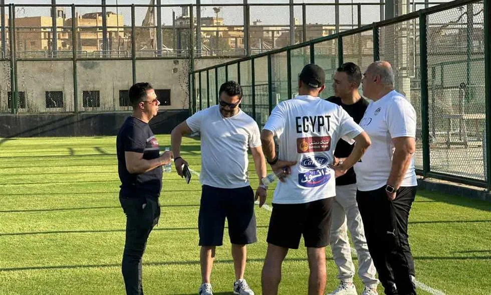 حضور أحمد حسن والحضري: منتخب الشباب يبدأ تدريباته الأولى تحضيراً لمباراتي الكويت الوديتين حضور أحمد حسن والحضري: منتخب الشباب يبدأ تدريباته الأولى تحضيراً لمباراتي الكويت الوديتين