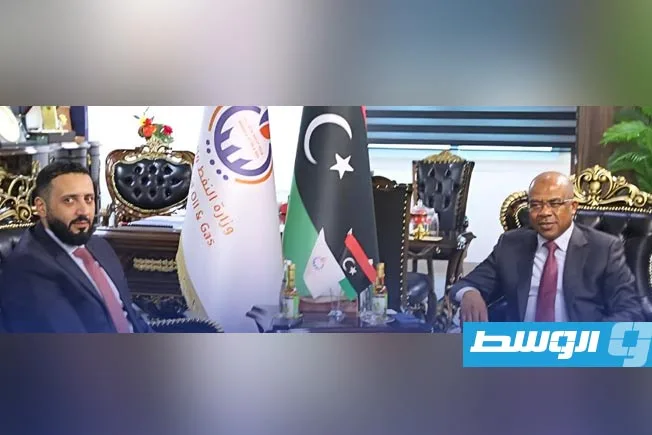 حكومة الوحدة تستعرض سبل تعزيز التعاون مع الولايات المتحدة في قطاعات الطاقة والاستثمار والتجارة حكومة الوحدة تستعرض سبل تعزيز التعاون مع الولايات المتحدة في قطاعات الطاقة والاستثمار والتجارة