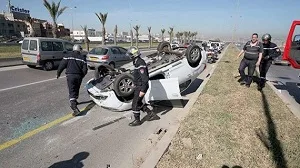مصرع 3 أفراد وإصابة 41 آخرين في حادث سير بالجزائر