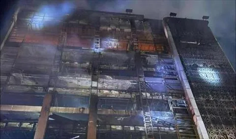 حوالي 50 قتيلاً وجريحاً نتيجة حريق في مركز تجاري بمدينة الكوت شرق العراق حوالي 50 قتيلاً وجريحاً نتيجة حريق في مركز تجاري بمدينة الكوت شرق العراق