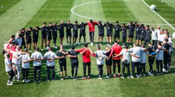 خاص كورابيا | نجم الأهلي يرفض عرض زد بسبب القيمة المالية