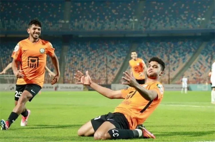 خالد الغندور: الأهلي قريب من التعاقد مع لاعب بديل لوسام أبو علي بمبلغ 75 مليون جنيه