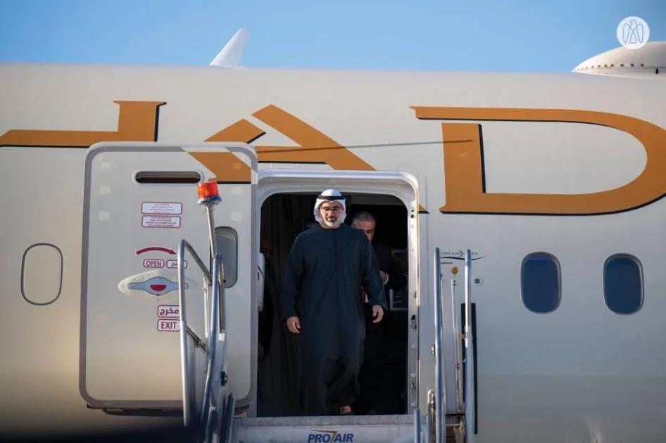 خالد بن محمد بن زايد يصل إلى البرازيل للمشاركة في قمة مجموعة «بريكس» خالد بن محمد بن زايد يصل إلى البرازيل للمشاركة في قمة مجموعة «بريكس»