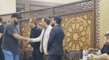 خالد جلال يتلقى واجب العزاء في شقيقه الراحل.. وحضور ملحوظ من الشخصيات الفنية في الحامدية الشاذلية