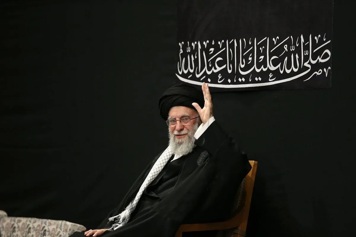 خامنئي يظهر علنياً لأول مرة بعد أسابيع من الغياب بسبب الهجمات الأمريكية على طهران (فيديو) خامنئي يظهر علنياً لأول مرة بعد أسابيع من الغياب بسبب الهجمات الأمريكية على طهران (فيديو)