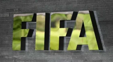 خبير في اللوائح: فيفا يقف إلى جانب الأهلي في قضية وسام أبو علي.. وتعويض مالي قادم.