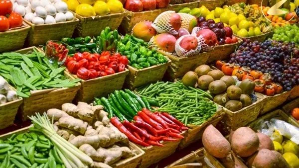 خصومات 10٪ على اللحوم والدواجن والخضروات والفواكه في المجمعات الاستهلاكية حتى يوم الخميس المقبل. خصومات 10٪ على اللحوم والدواجن والخضروات والفواكه في المجمعات الاستهلاكية حتى يوم الخميس المقبل.
