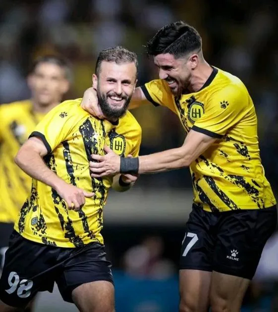 خطأ فردي يمنح الحسين إربد لقب كأس السوبر الأردني خطأ فردي يمنح الحسين إربد لقب كأس السوبر الأردني
