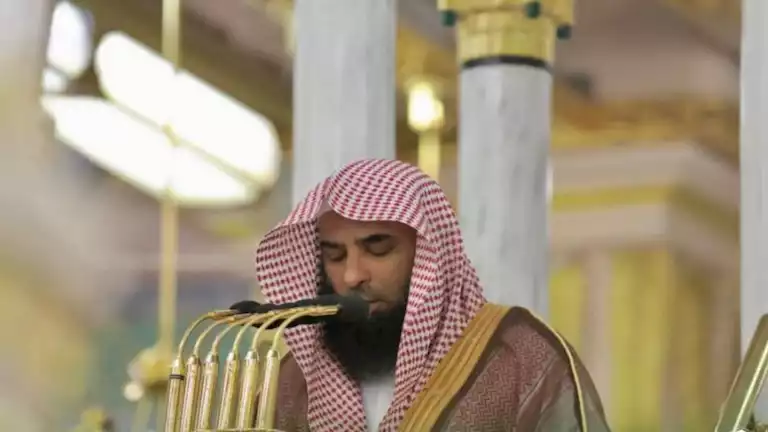 خطيب المسجد النبوي يشرح فوائد الاستمرار في ذكر الله: سطوع الأنوار وتنزلات الرحمة خطيب المسجد النبوي يشرح فوائد الاستمرار في ذكر الله: سطوع الأنوار وتنزلات الرحمة