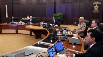 خلال اجتماع الحكومة.. منح شركة كينجدوم للكتان الرخصة الذهبية من قبل الوزراء
